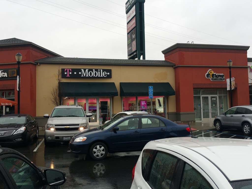 T-Mobile | 2708 Pinole Valley Rd, Pinole, CA 94564, USA | Phone: (510) 223-3672