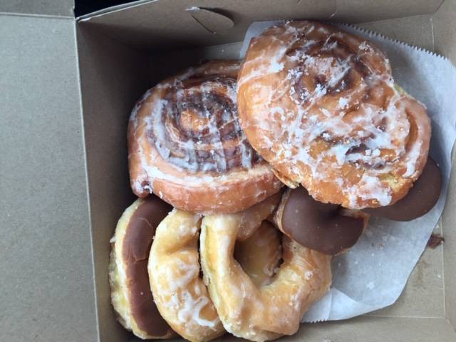 Doughdaddys Doughnuts Inc | 3325 Lexington Rd, Versailles, KY 40383, USA | Phone: (859) 873-1355