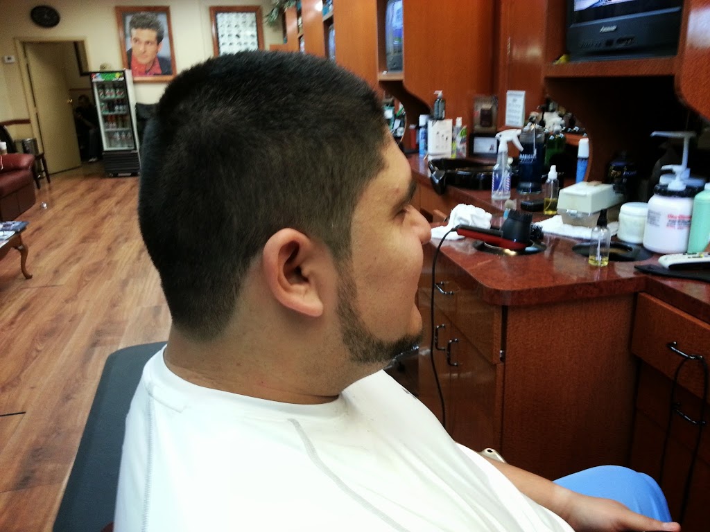 Camelback Barber Shop | 1928 E Highland Ave, Phoenix, AZ 85016, USA | Phone: (602) 274-5283