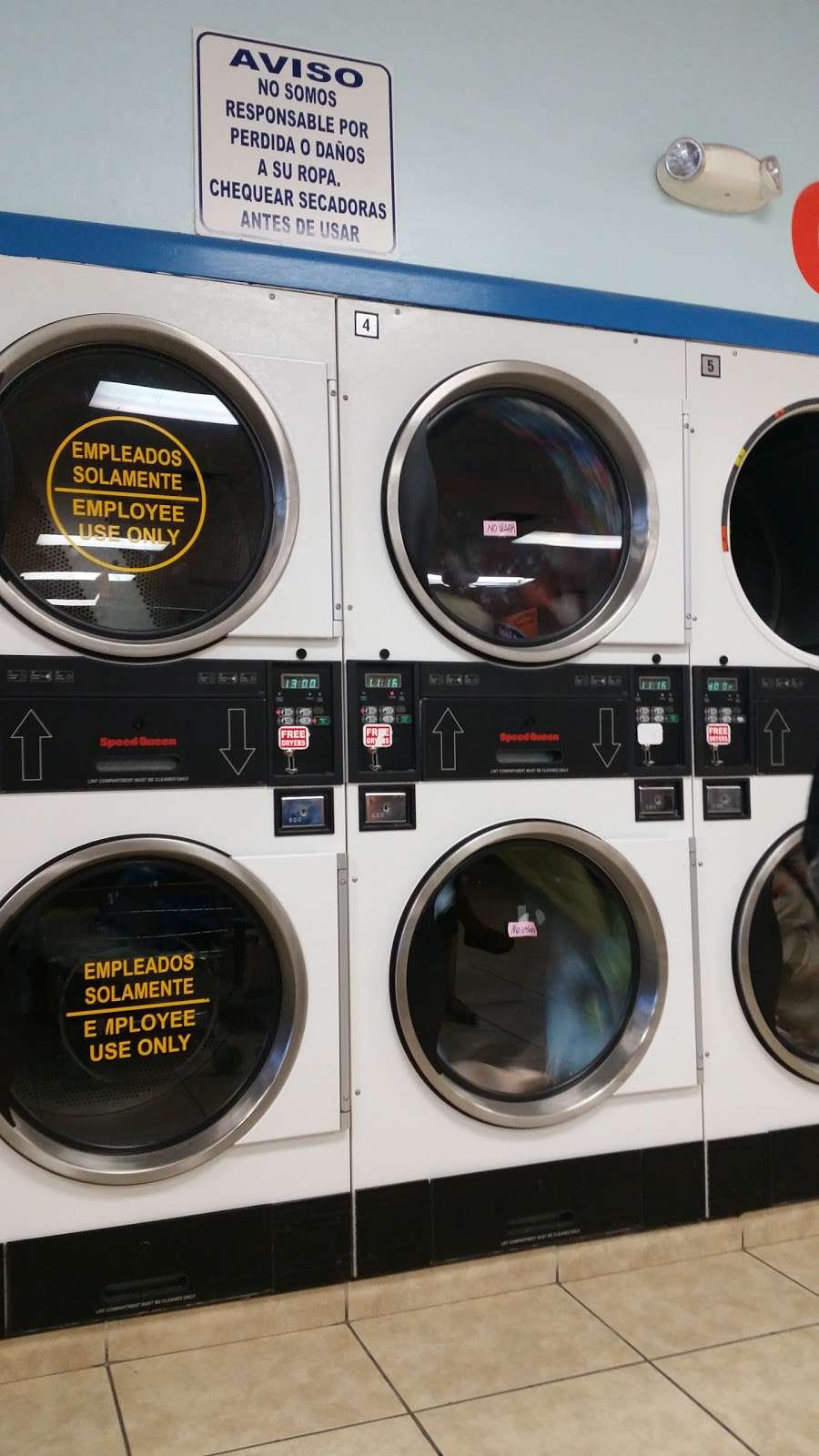 Carolina Coin Laundry | 2851 W 68th St # 1, Hialeah, FL 33018, USA | Phone: (305) 822-5275