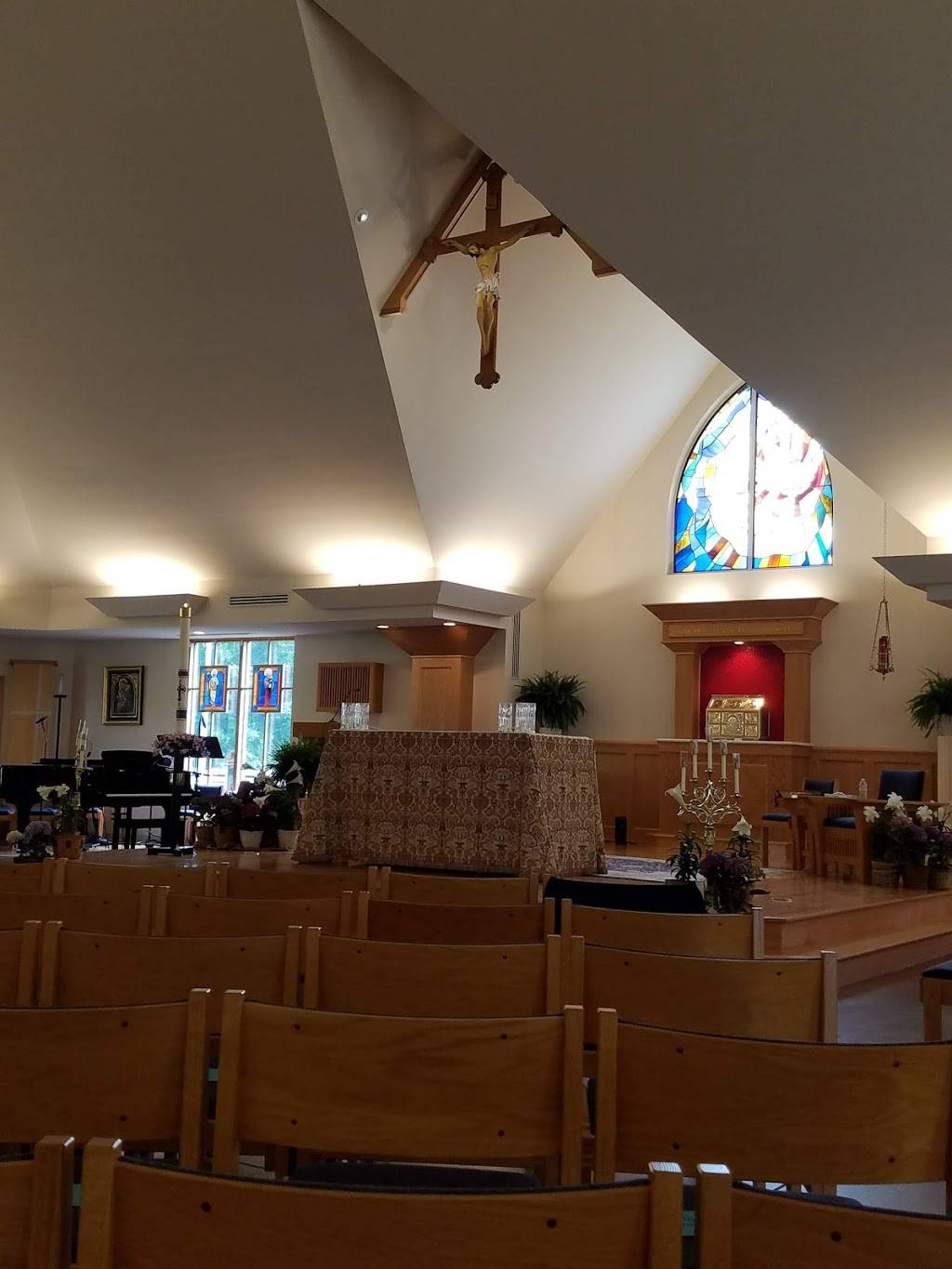 Catholic Church of St Stephen | 1544 S Battlefield Blvd, Chesapeake, VA 23322 | Phone: (757) 421-7416