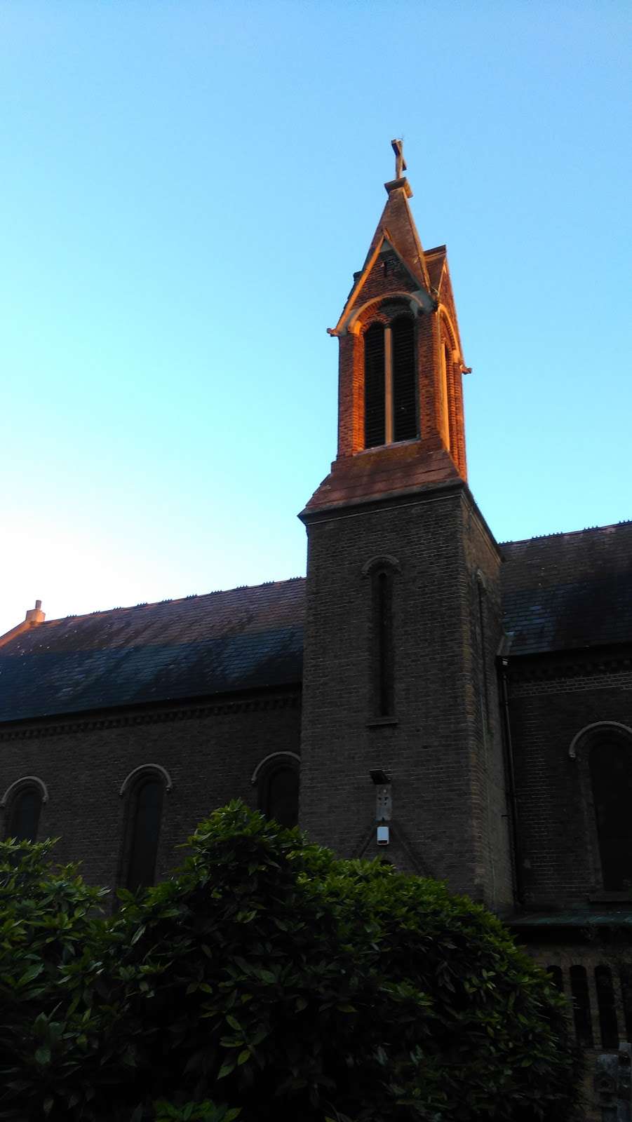 Holy Trinity Barkingside C Of E Church | Mossford Green, Ilford IG6 2BX, UK | Phone: 07478 187010