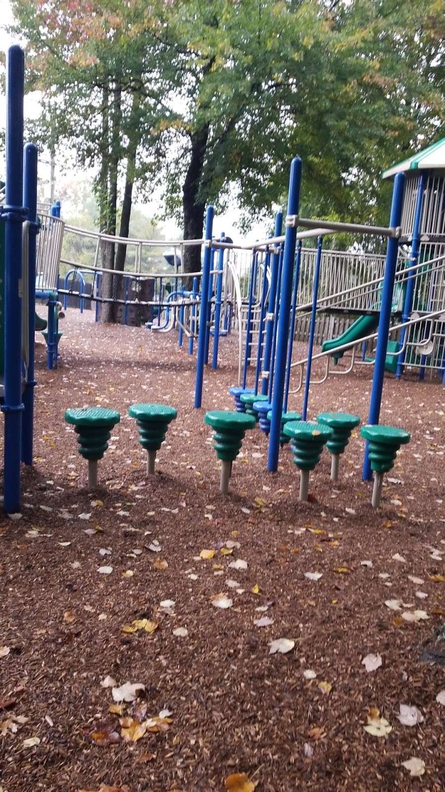 Kids Dominion Park | 3561 Waterway Dr, Montclair, VA 22025