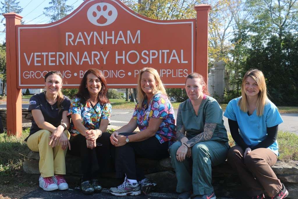 Raynham Veterinary Hospital, Inc. | 402 S St E, Raynham, MA 02767 | Phone: (508) 823-8443