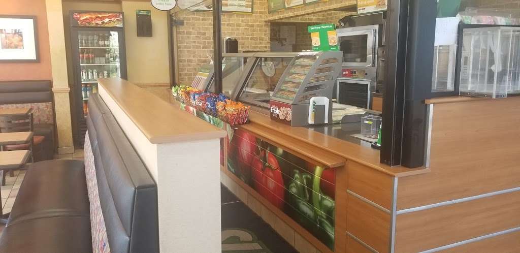 Subway Restaurants | 4025 E 106th St, Chicago, IL 60617 | Phone: (773) 902-7127