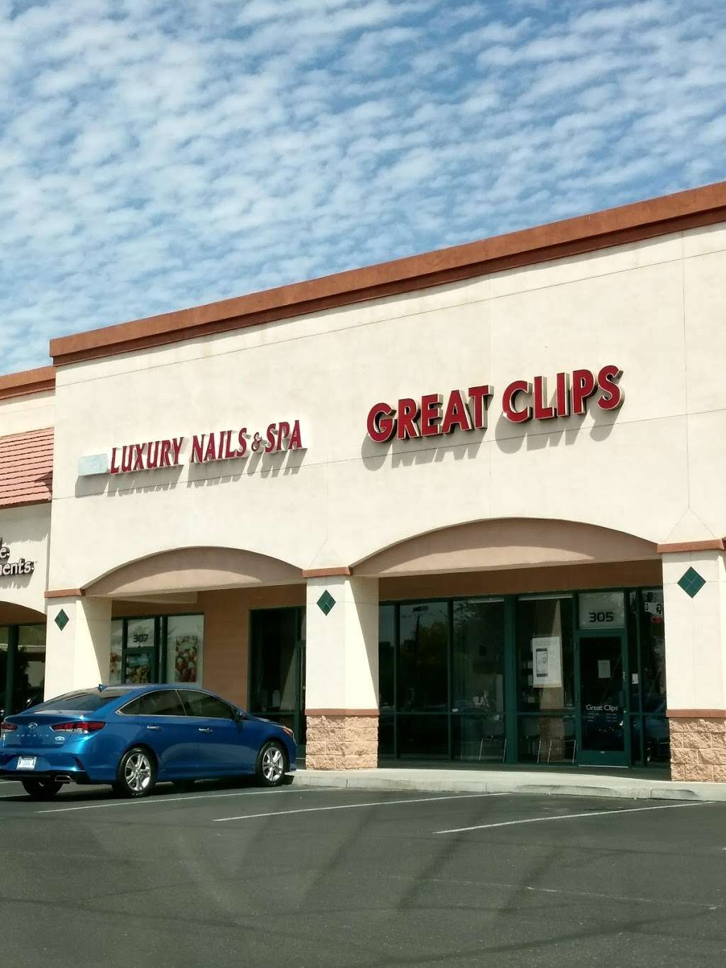 Great Clips | 8877 N 107th Ave #305, Peoria, AZ 85345, USA | Phone: (623) 974-9974