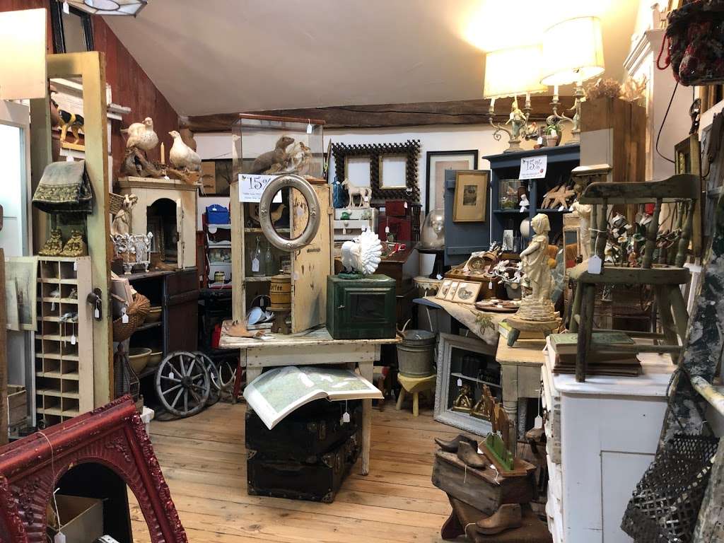 Antique Center At Wales | 323 E Summit Ave, Wales, WI 53183, USA | Phone: (262) 968-4913
