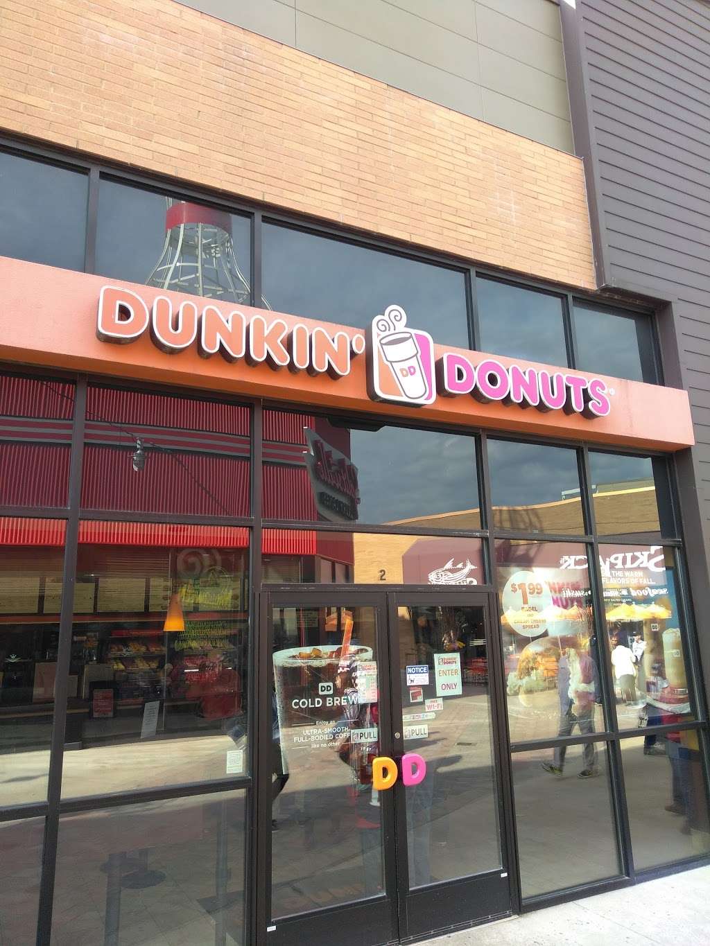 Dunkin | 221 Patriot Pl, Foxborough, MA 02035 | Phone: (508) 543-2650