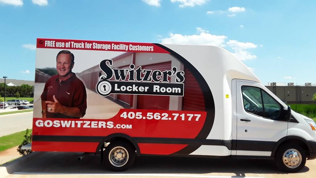 Switzers Locker Room | 15201 Lleytons Ct, Edmond, OK 73013, USA | Phone: (405) 562-7177