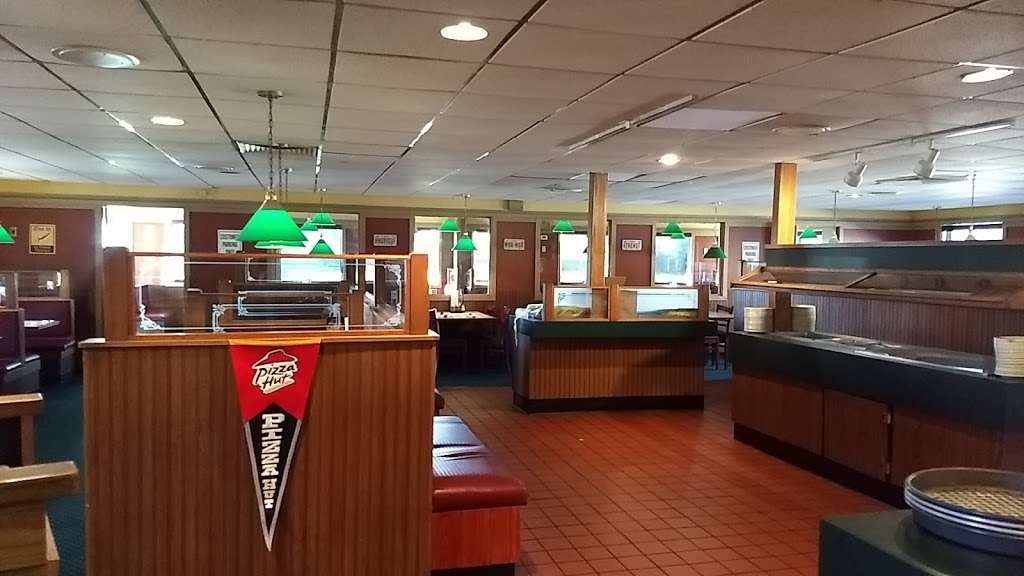 Pizza Hut | 1396 Dual 40 Hwy, Hagerstown, MD 21740, USA | Phone: (301) 739-2100