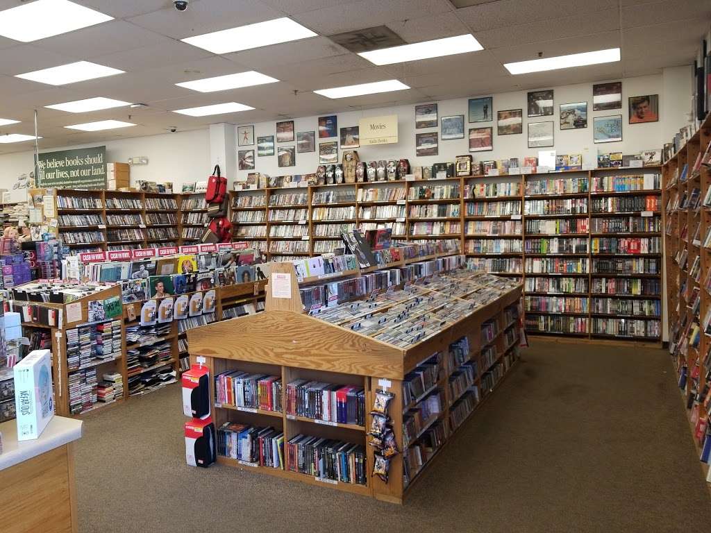 Half Price Books Olathe | 15309 W 119th St, Olathe, KS 66062 | Phone: (913) 829-9959