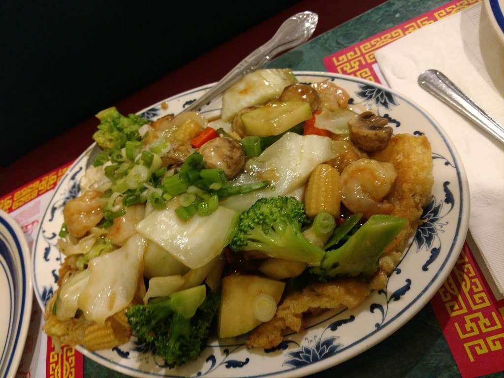 HK garden Chinese Restaurant | 1145 Pitt School Rd, Dixon, CA 95620 | Phone: (707) 678-3638