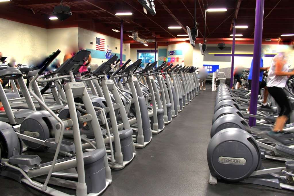 24 Hour Fitness | 200 Corporate Dr, Ladera Ranch, CA 92694 | Phone: (949) 365-5000