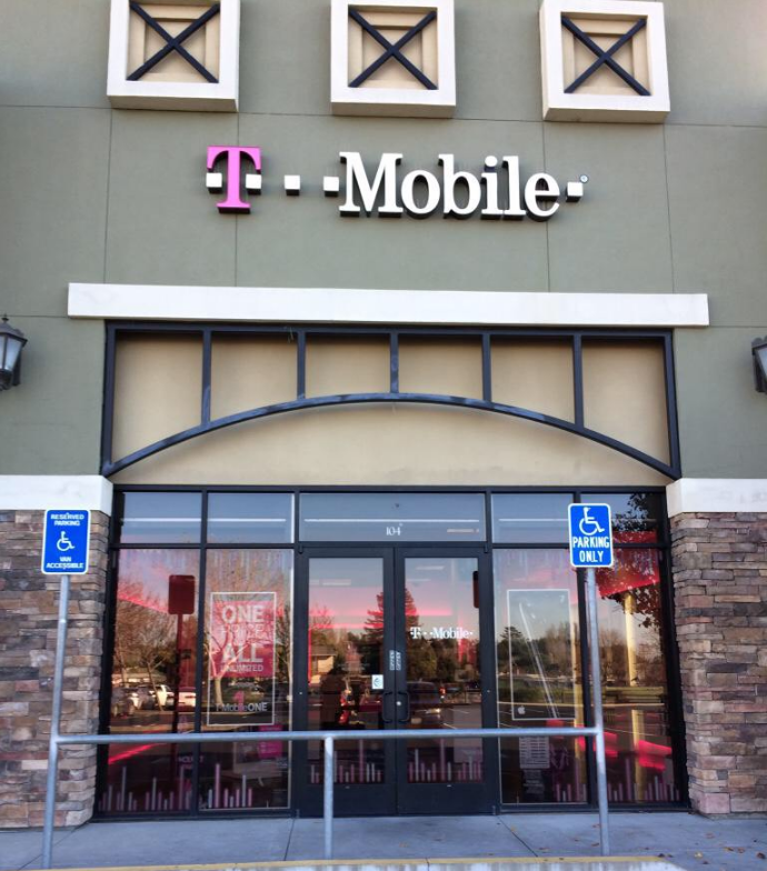 T-Mobile | 5055 Main St #104, American Canyon, CA 94503, USA | Phone: (707) 644-0508