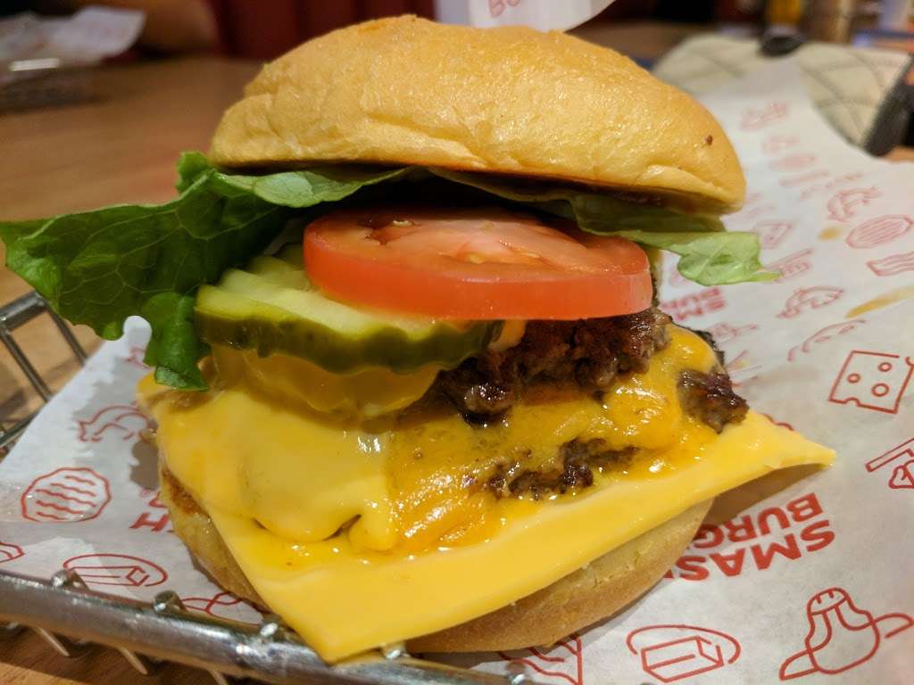 Smashburger | 4828 Edgmont Ave, Brookhaven, PA 19015, USA | Phone: (484) 480-3565