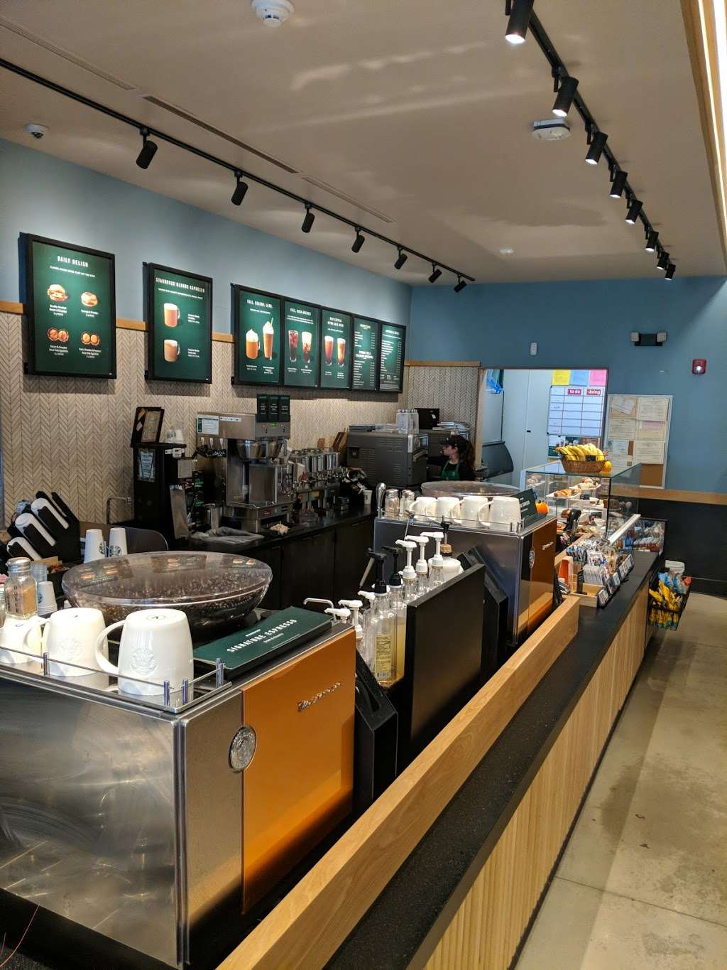 Starbucks | 170 W St Rd, Feasterville-Trevose, PA 19053, USA | Phone: (215) 355-4078