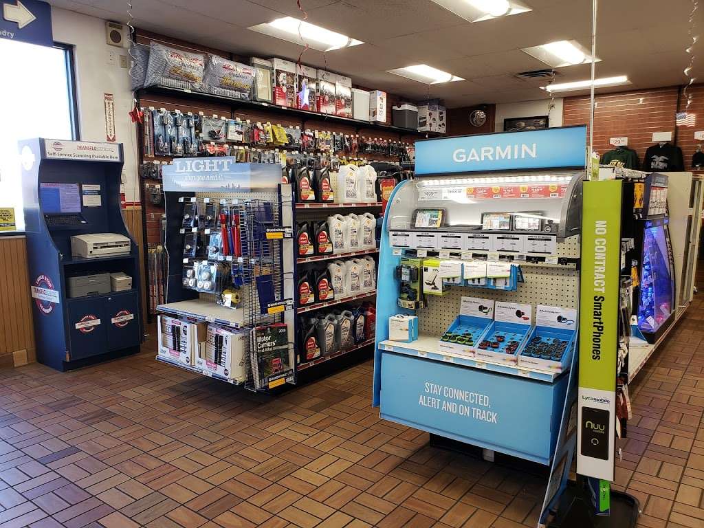 Pilot Travel Center | 8701 US-395, Oak Hills, CA 92344 | Phone: (760) 956-2844