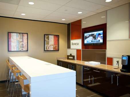 Regus - Texas, Houston - Willowbrook | 8300 Farm to Market 1960 Rd W #450, Houston, TX 77070, USA | Phone: (281) 671-6600