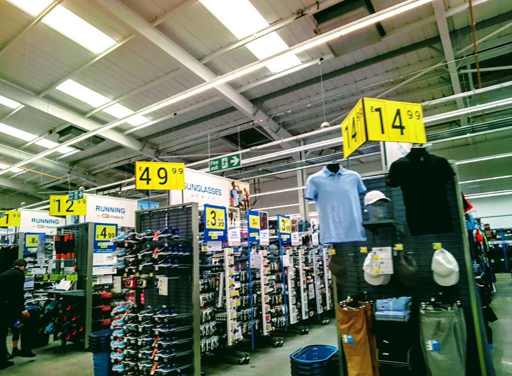 Decathlon Harlow | The Queensgate Centre, Edinburgh Way, Harlow CM20 2DA, UK | Phone: 01279 418299