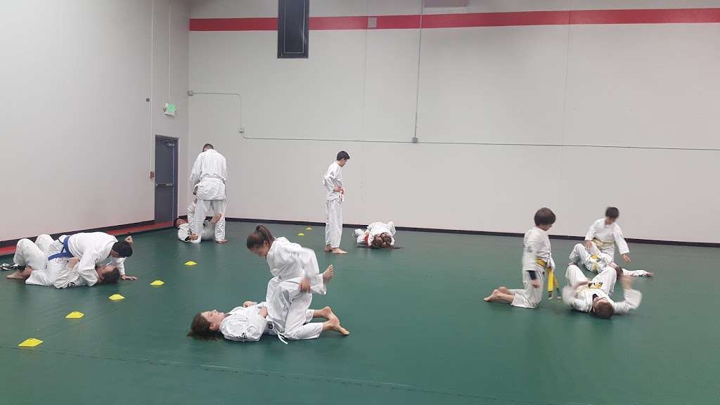 Gracie Jiu-Jitsu Aurora | 3054 S Laredo St, Aurora, CO 80013 | Phone: (720) 541-3987