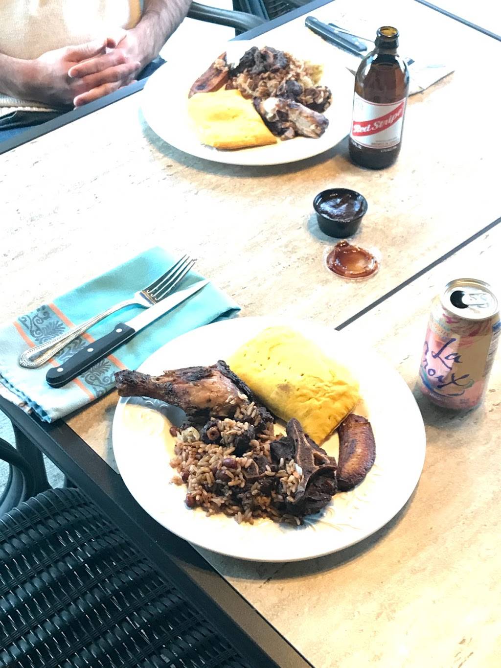 Jamaican Style Jerk | 7023 Michigan Rd #2742, Indianapolis, IN 46268, USA | Phone: (317) 926-1110