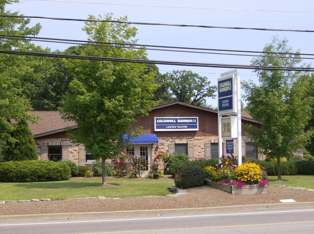 Coldwell Banker Lakeview Realtors | 2543 US-6, Hawley, PA 18428, USA | Phone: (570) 226-4000