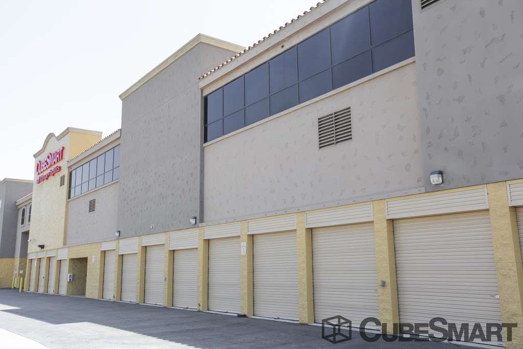 CubeSmart Self Storage | 3915 Green River Rd Drive, Corona, CA 92880, USA | Phone: (951) 735-8000