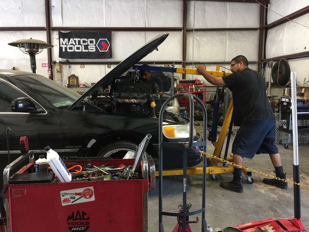 Mons Auto Clinic | 12130 Antoine Dr Ste J, Houston, TX 77066 | Phone: (832) 446-3573