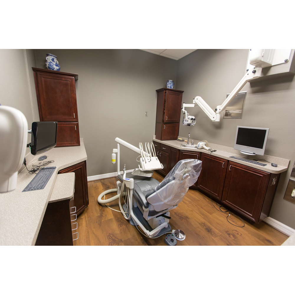 Lori Anna Dees, DDS, MBA | 1534 E Interstate 30 #200, Garland, TX 75043, USA | Phone: (972) 270-4456