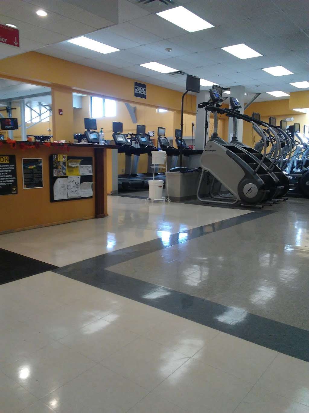 Gruber Fitness Center | 200 Reynolds Ave, Fort Leavenworth, KS 66027, USA | Phone: (913) 684-5120