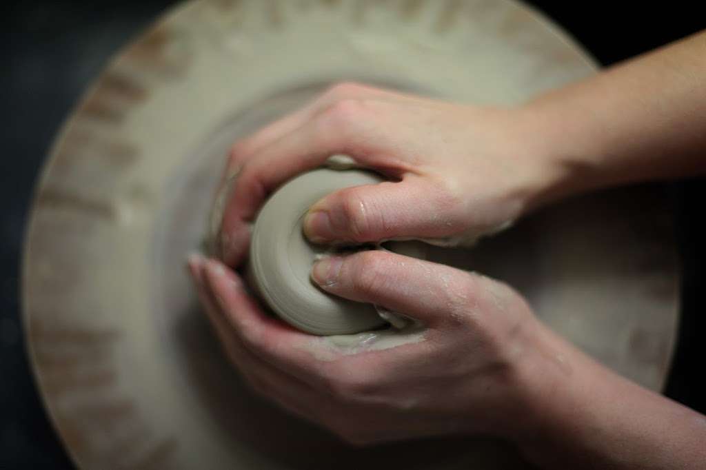 The Clay Room UK - Adult Pottery Classes in Orpington | Kings Hall Farm, Well Hill, Orpington BR6 7PR, UK