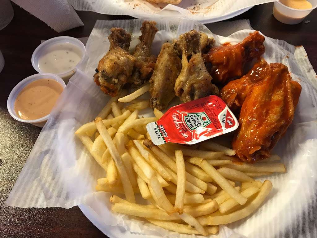 Wings Locas | 9416 N Hwy 6 Loop b, Navasota, TX 77868, USA | Phone: (936) 825-2996