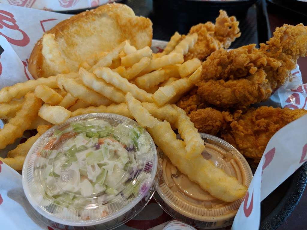 Raising Canes Chicken Fingers | 8771 N Ambassador Dr, Kansas City, MO 64154 | Phone: (816) 584-0502