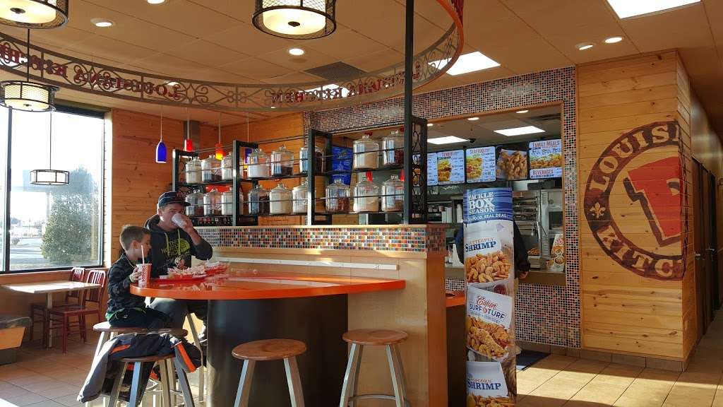 Popeyes Louisiana Kitchen | 483 E, IL-173, Antioch, IL 60002, USA | Phone: (847) 395-0099