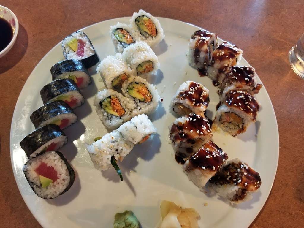 Naked Tchopstix on 96th st | 3855 E 96th St A, Indianapolis, IN 46240 | Phone: (317) 569-6444