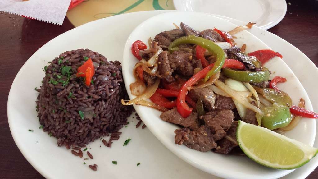 Las Vegas Cuban Cuisine Stirling - Hollywood | 2810 Stirling Rd, Hollywood, FL 33020, USA | Phone: (954) 927-0222