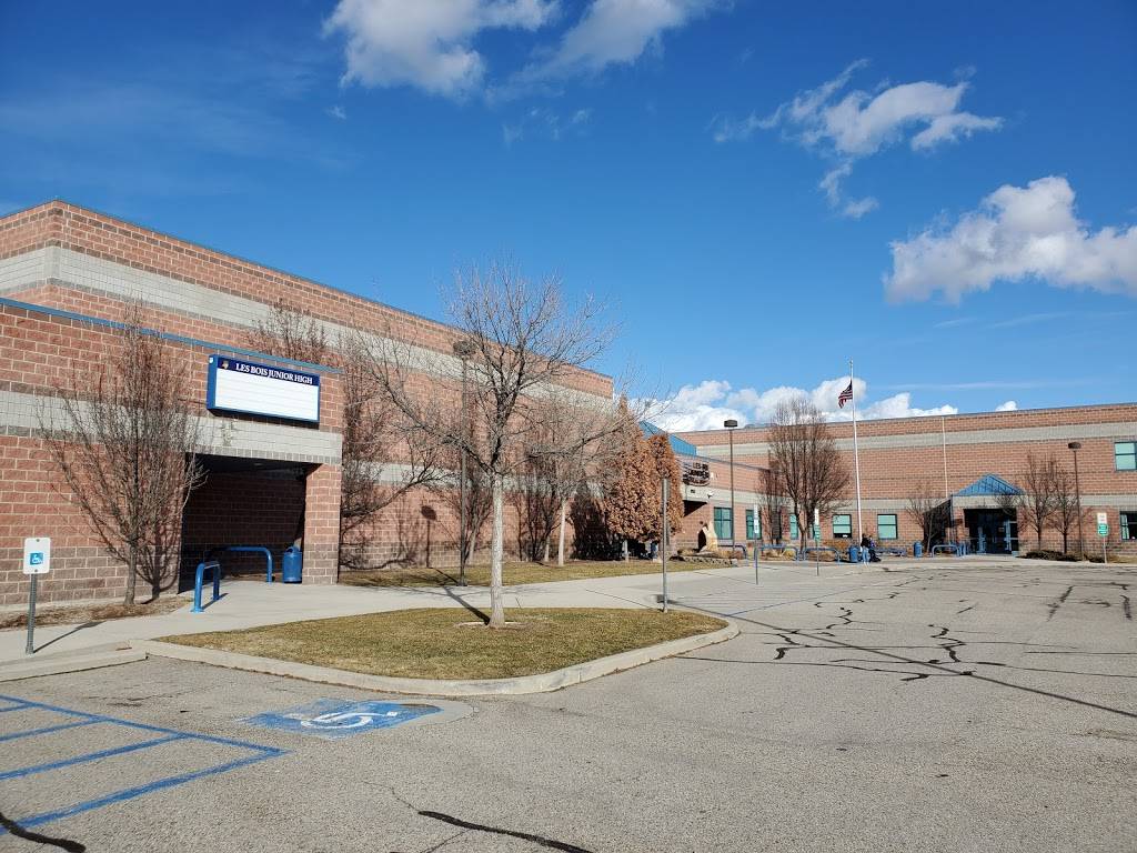 Les Bois Junior High School | 4150 E Grand Forest Dr, Boise, ID 83716, USA | Phone: (208) 854-5340