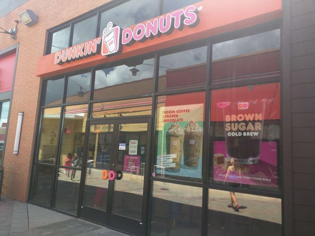 Dunkin | 221 Patriot Pl, Foxborough, MA 02035 | Phone: (508) 543-2650