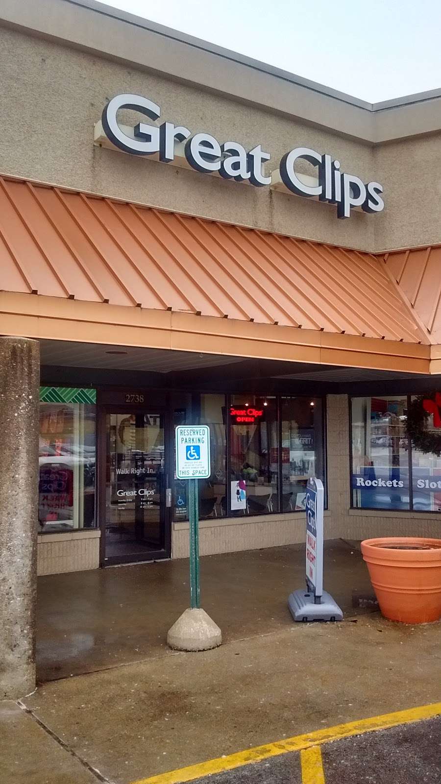 Great Clips | 2738 Heritage Dr, Delafield, WI 53018, USA | Phone: (262) 337-9086