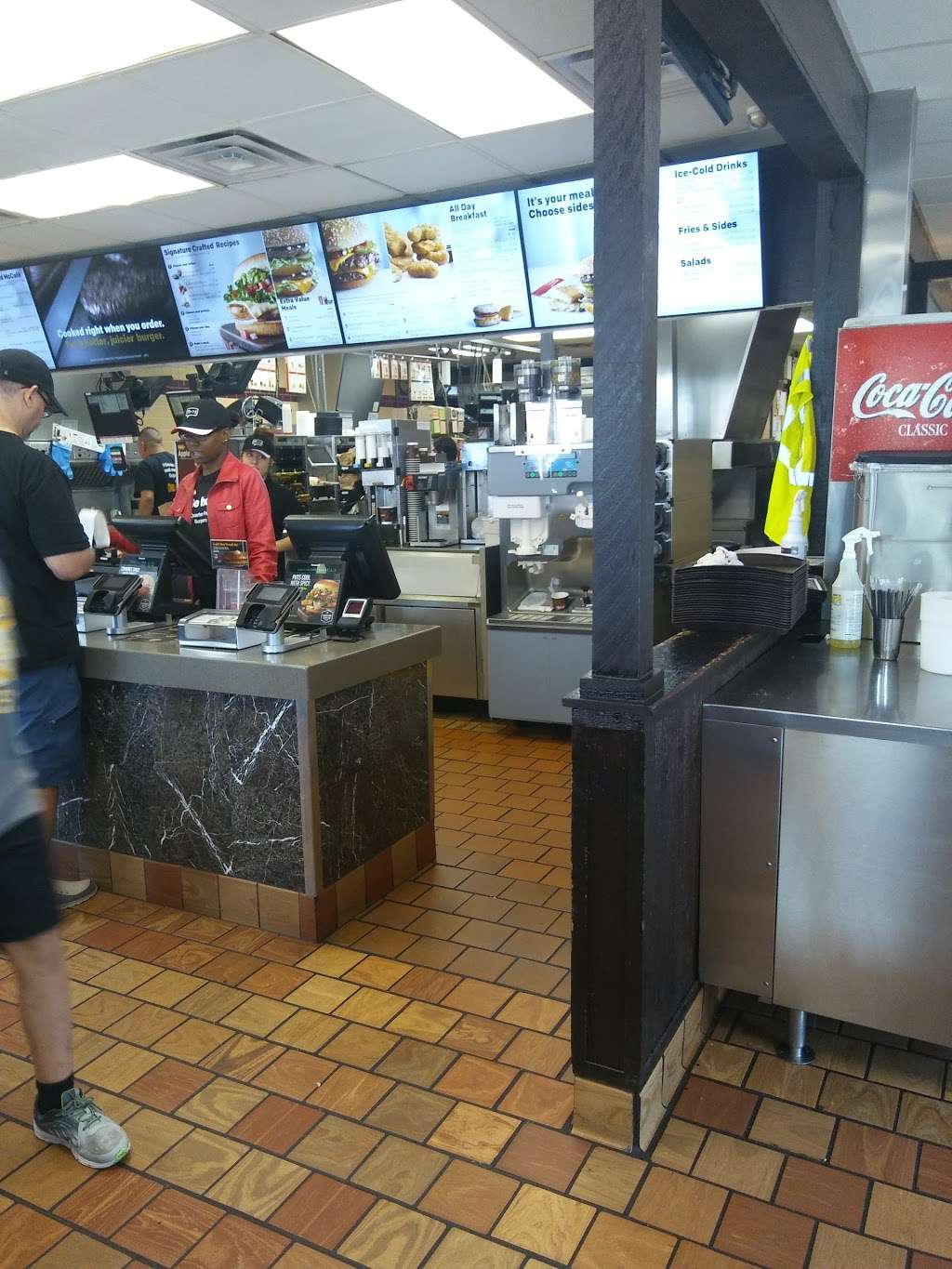 McDonalds | 1943 S Interstate 35 E N, Carrollton, TX 75006, USA | Phone: (972) 242-1472