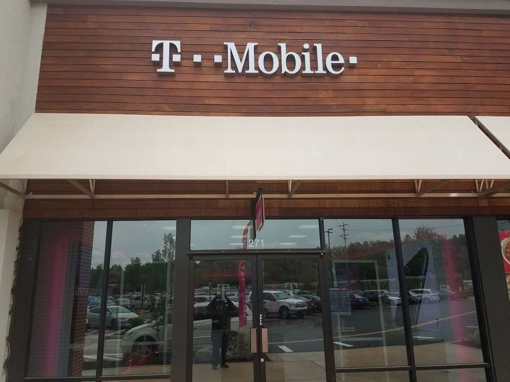 T-Mobile | 271 E Swedesford Rd, Wayne, PA 19087, USA | Phone: (610) 910-8072