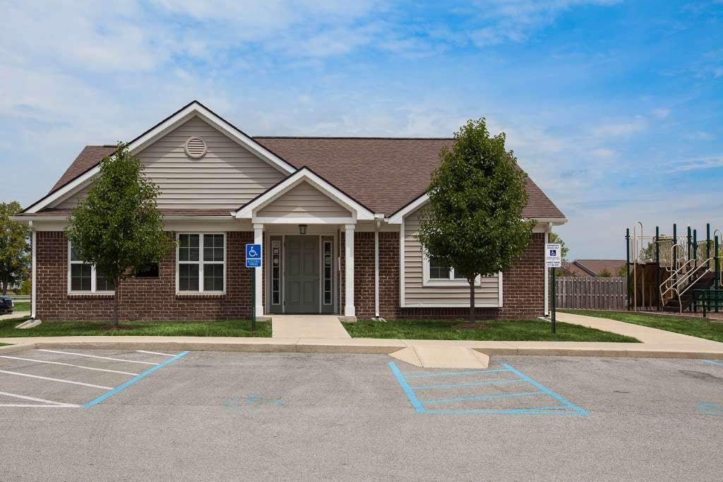 Beacon Pointe Apartments | 1206 Beacon Pointe Blvd, Greenwood, IN 46143 | Phone: (844) 426-3085