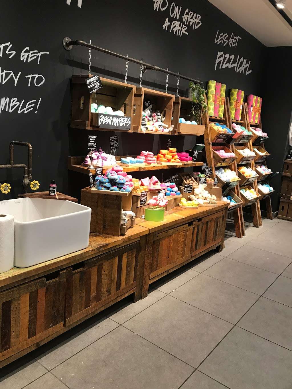 LUSH | 65 Jefferson St, San Francisco, CA 94133, USA | Phone: (415) 398-2743