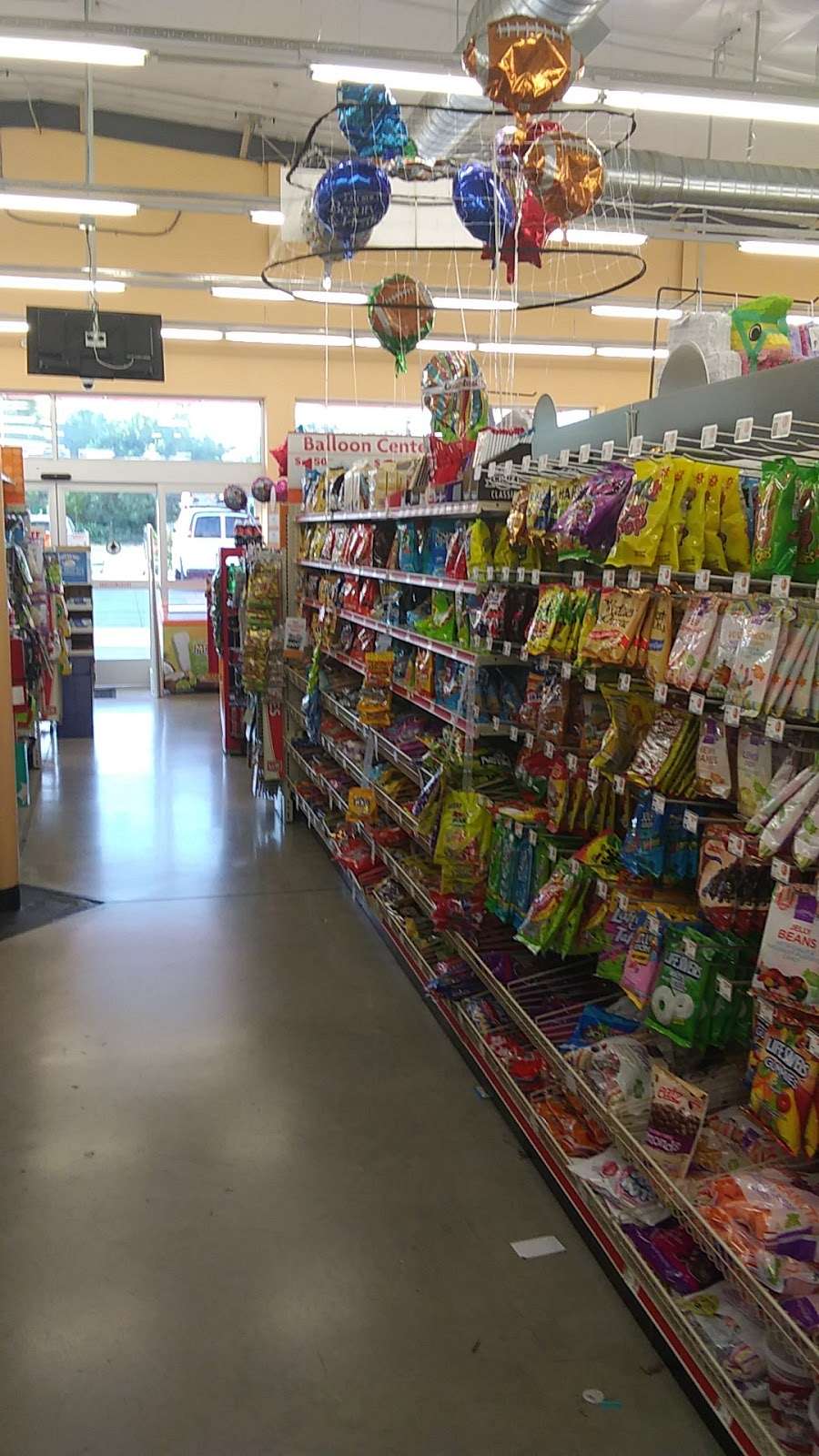 Family Dollar | 5902 Medina Base Rd, San Antonio, TX 78242, USA | Phone: (210) 390-1114