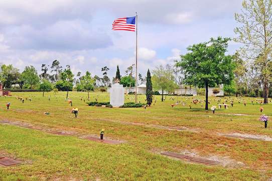 Deltona Memorial Funeral Home | 1295 Saxon Blvd, Orange City, FL 32763, USA | Phone: (386) 775-4260