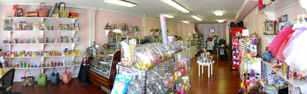 Skipperdees Lil Ice Cream Shop | 26A Lido Blvd, Point Lookout, NY 11569, USA | Phone: (516) 431-5000