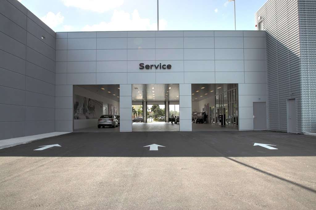 Audi West Palm Beach | 2101 Okeechobee Blvd, West Palm Beach, FL 33409 | Phone: (561) 688-2000