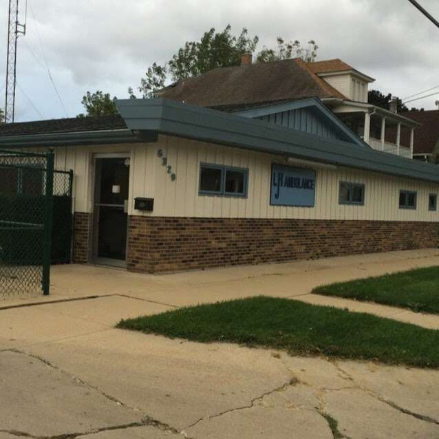 LJH Ambulance Inc | 6329 28th Ave, Kenosha, WI 53143, USA | Phone: (262) 658-4448