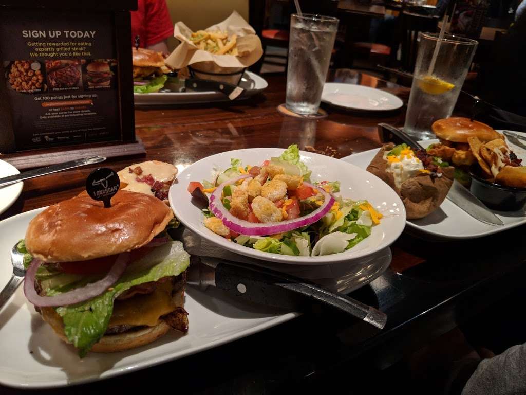 LongHorn Steakhouse | 505 Fletcher Dr, Warrenton, VA 20186, USA | Phone: (540) 341-0392