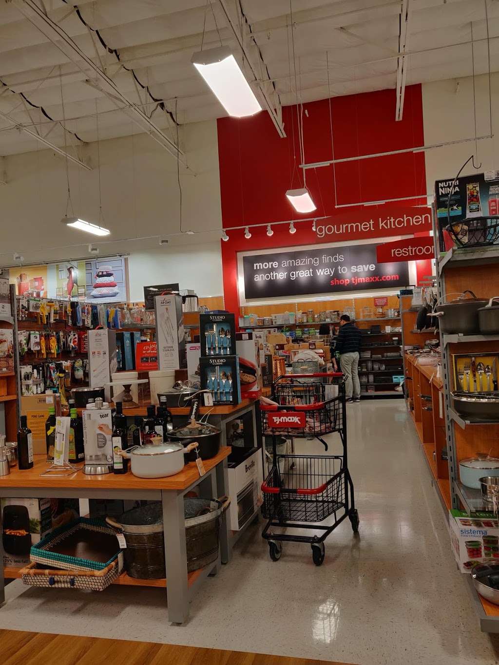 T.J. Maxx | 4150 E Carson St, Long Beach, CA 90808, USA | Phone: (562) 377-3447